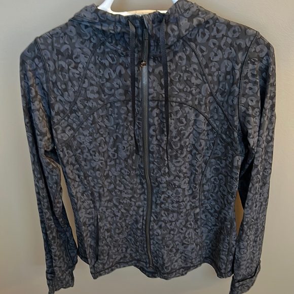 lululemon athletica Jackets & Blazers - Lululemon Hooded Define Jacket - Sz 10